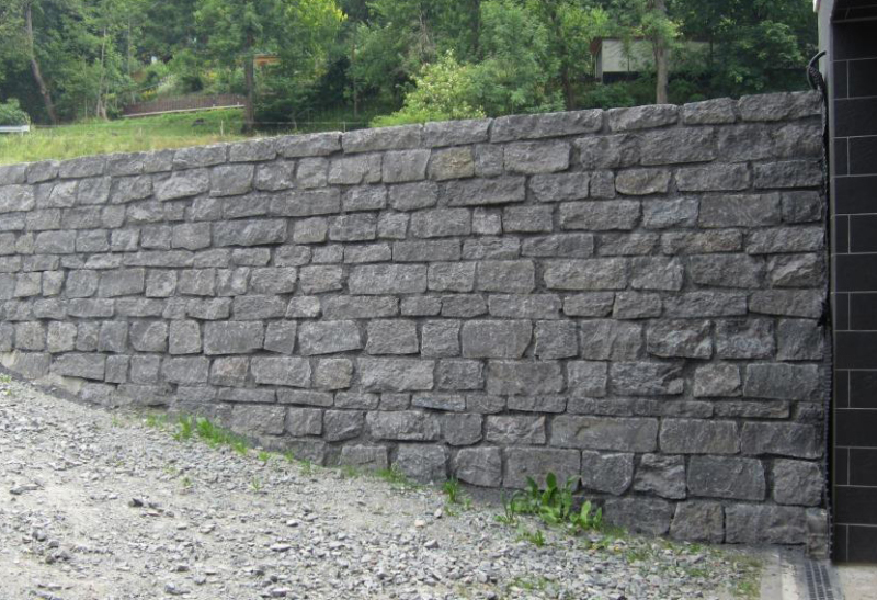 Basalt Mauersteine