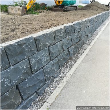 Basalt Mauersteine