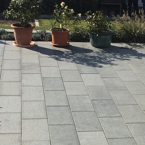 Keramische Terrassenplatten befahrbar